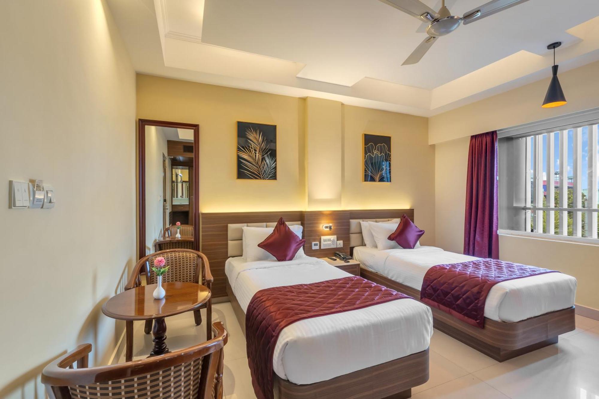Park Avenue Hotel & Apartments Trichy Tiruchirappalli ภายนอก รูปภาพ