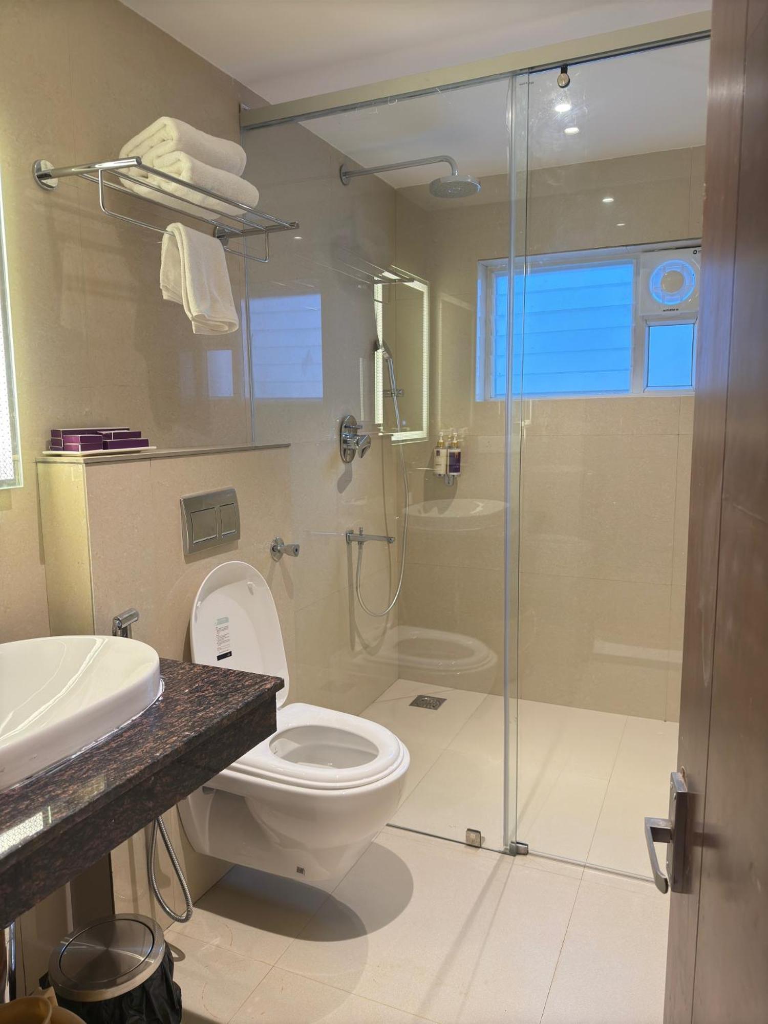 Park Avenue Hotel & Apartments Trichy Tiruchirappalli ภายนอก รูปภาพ