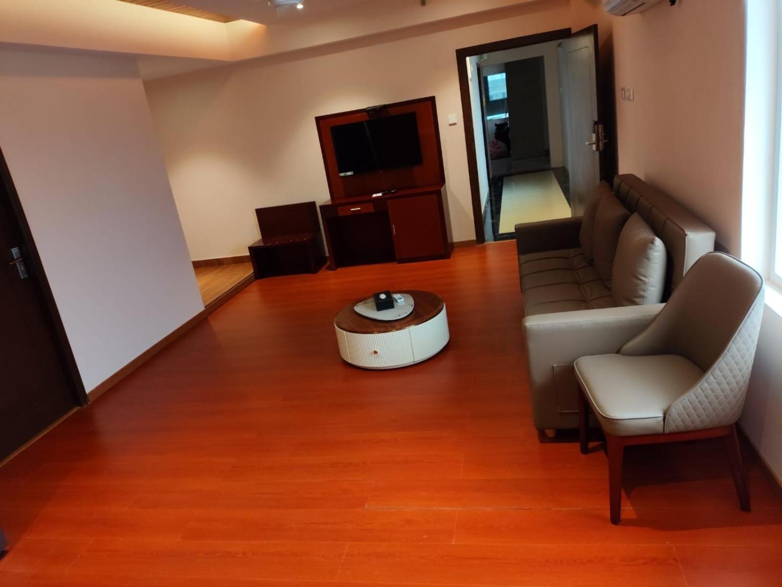 Park Avenue Hotel & Apartments Trichy Tiruchirappalli ภายนอก รูปภาพ