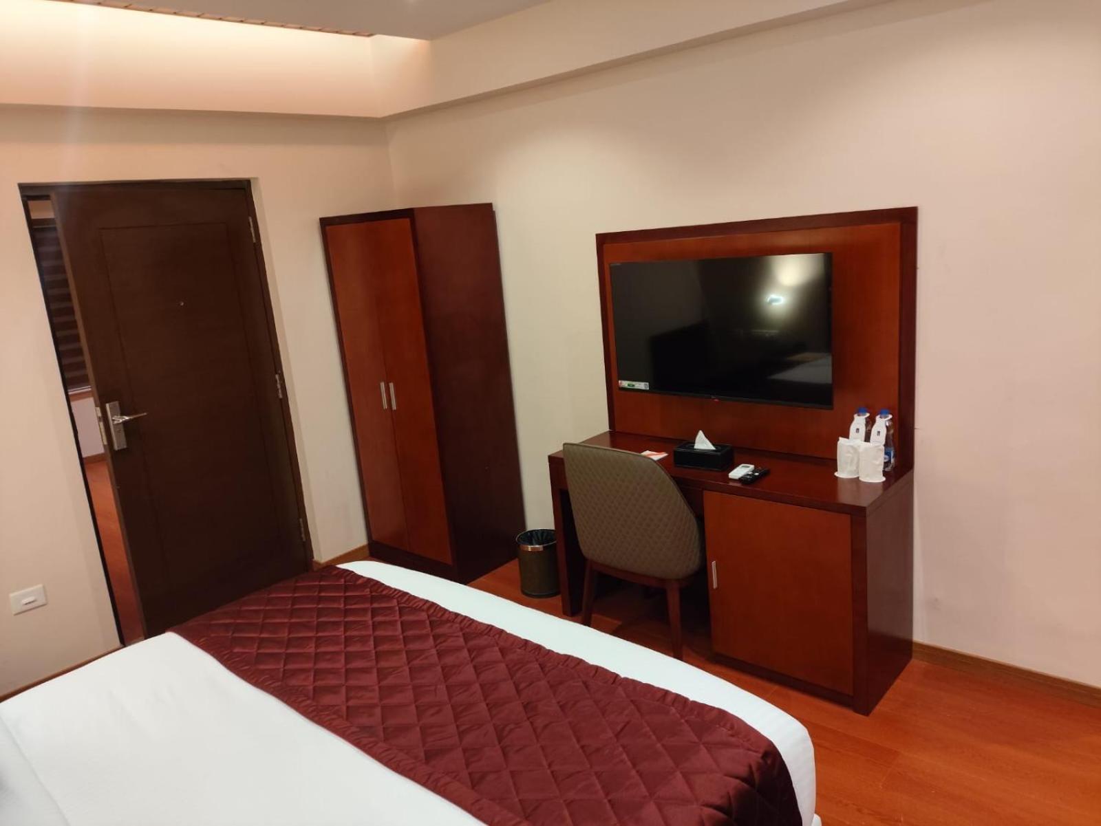 Park Avenue Hotel & Apartments Trichy Tiruchirappalli ภายนอก รูปภาพ